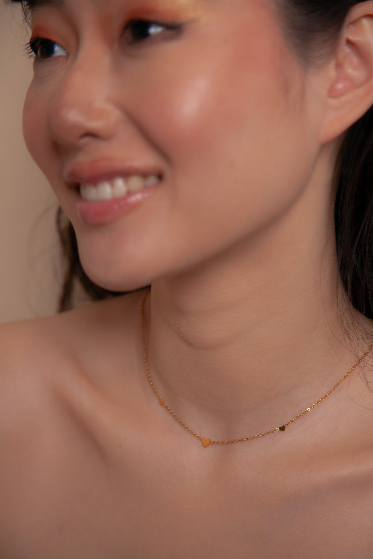 Stainless Steel dainty necklace with hearts,  Dainty Choker Necklace, Trendy jewelry Gift, Gold Hearts Necklace  Minimalist Necklace